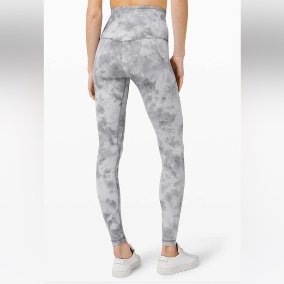 Lululemon Align Pant 28 Criss Cross Waist
Diamond Dye Stargaze Pitch Grey size 4 - Picture 9 of 10
